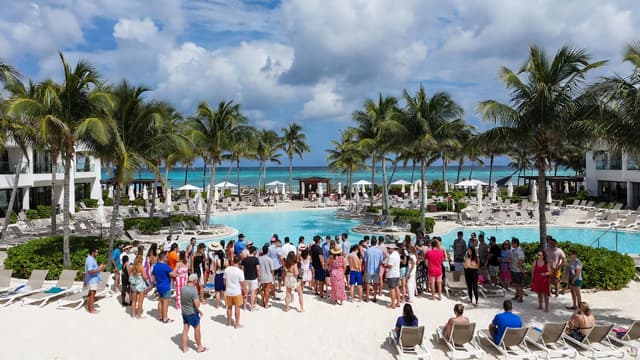 Planning an All-Inclusive Trip for a Large Group? Read This First