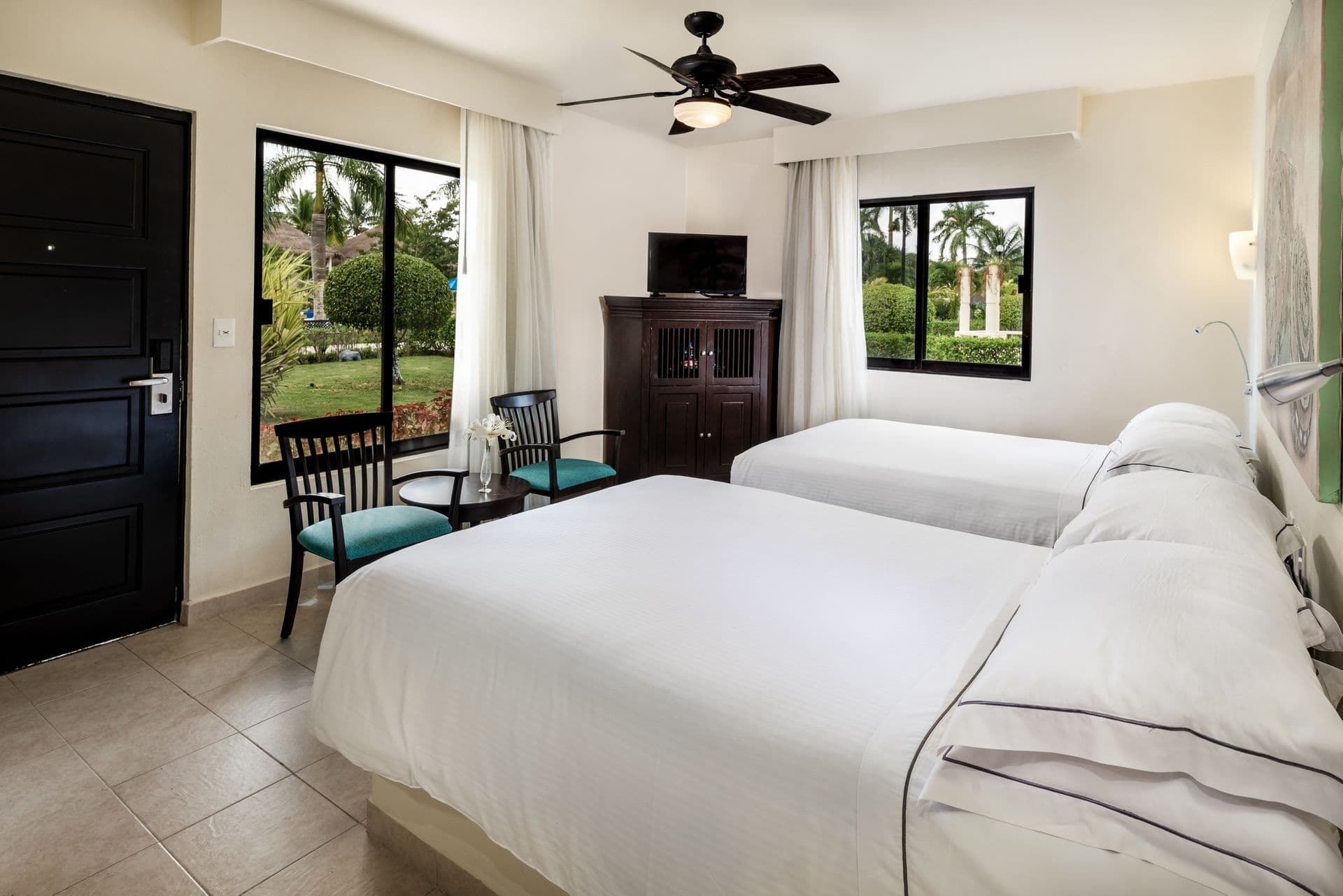 Guest room at Allegro Cozumel