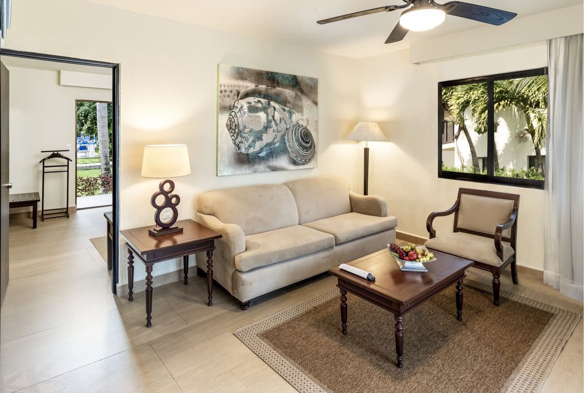 Guest room at Allegro Cozumel