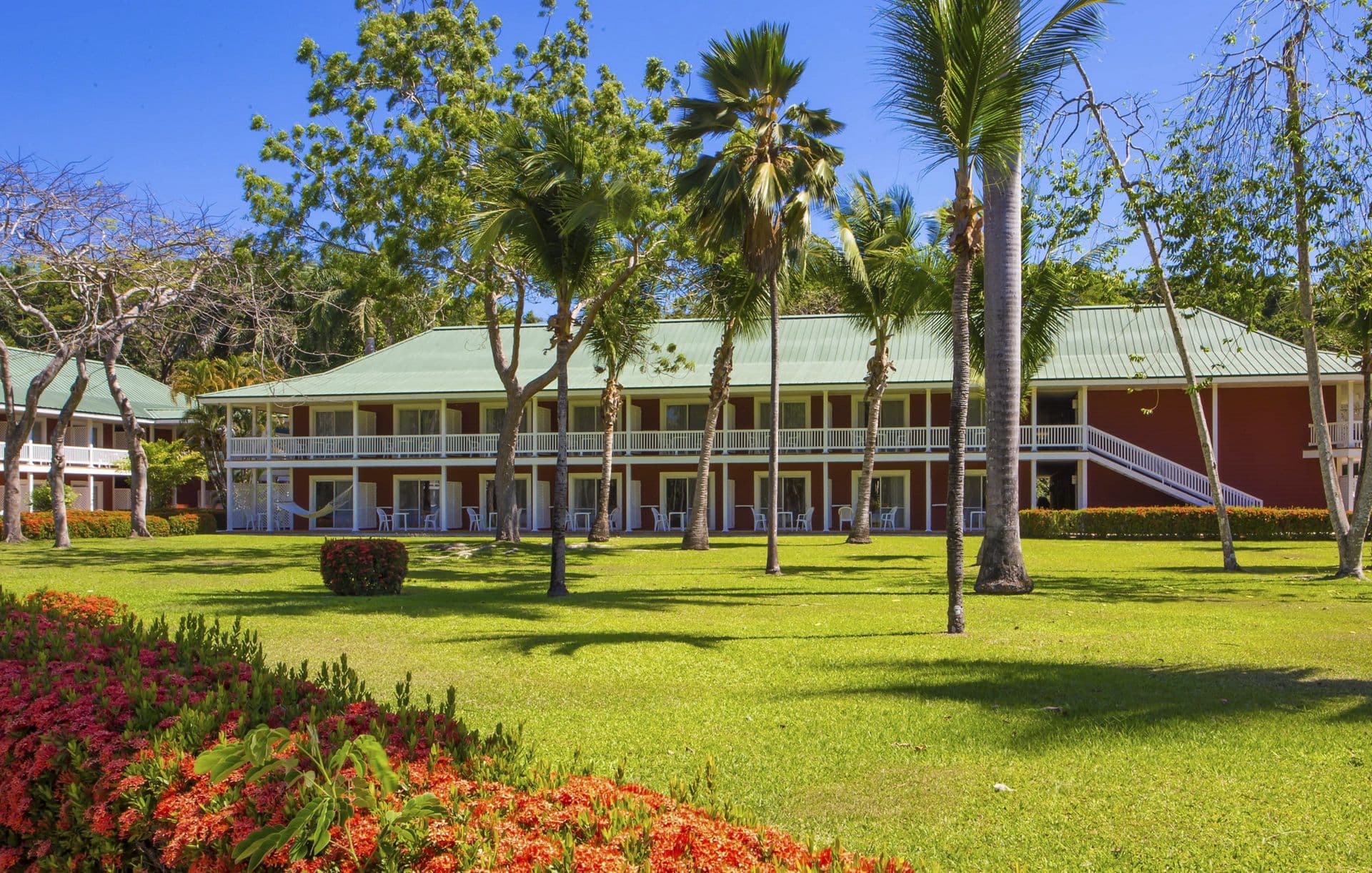 Barceló Tambor Exterior & Grounds