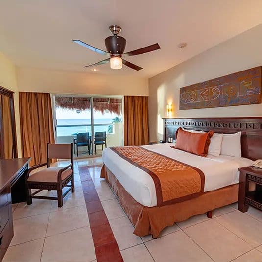 BlueBay Grand Esmeralda Rooms & Suites