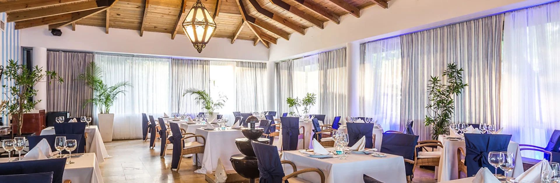 BlueBay Villas Doradas Dining & Restaurants