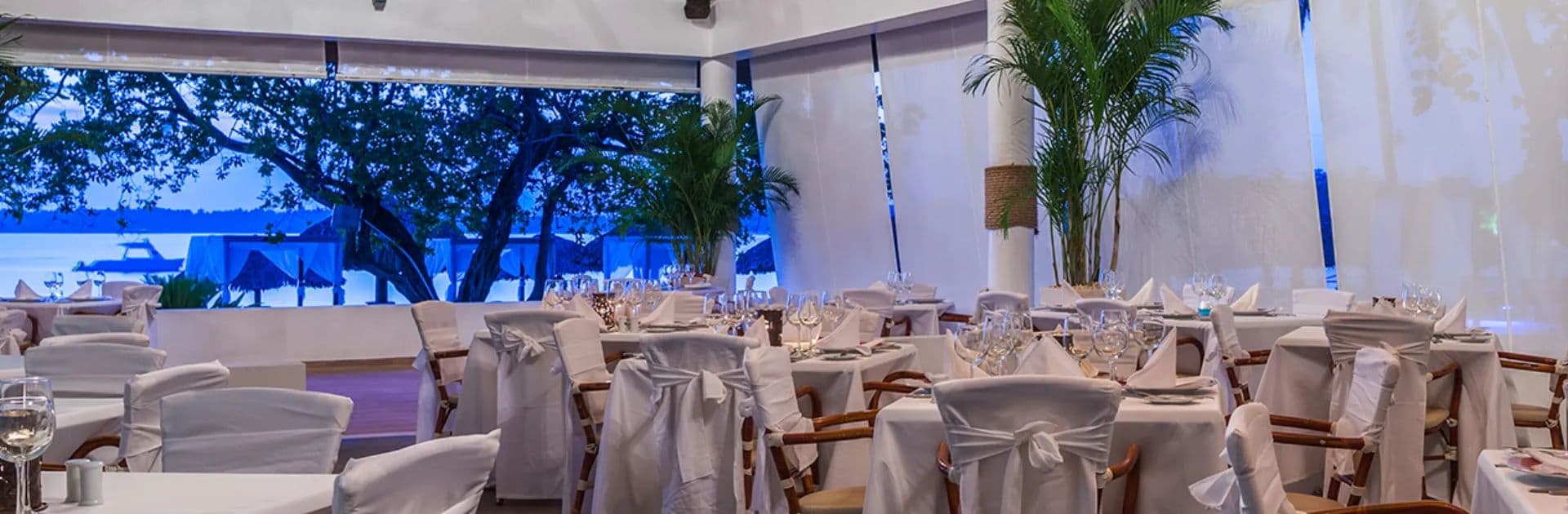 BlueBay Villas Doradas Dining & Restaurants