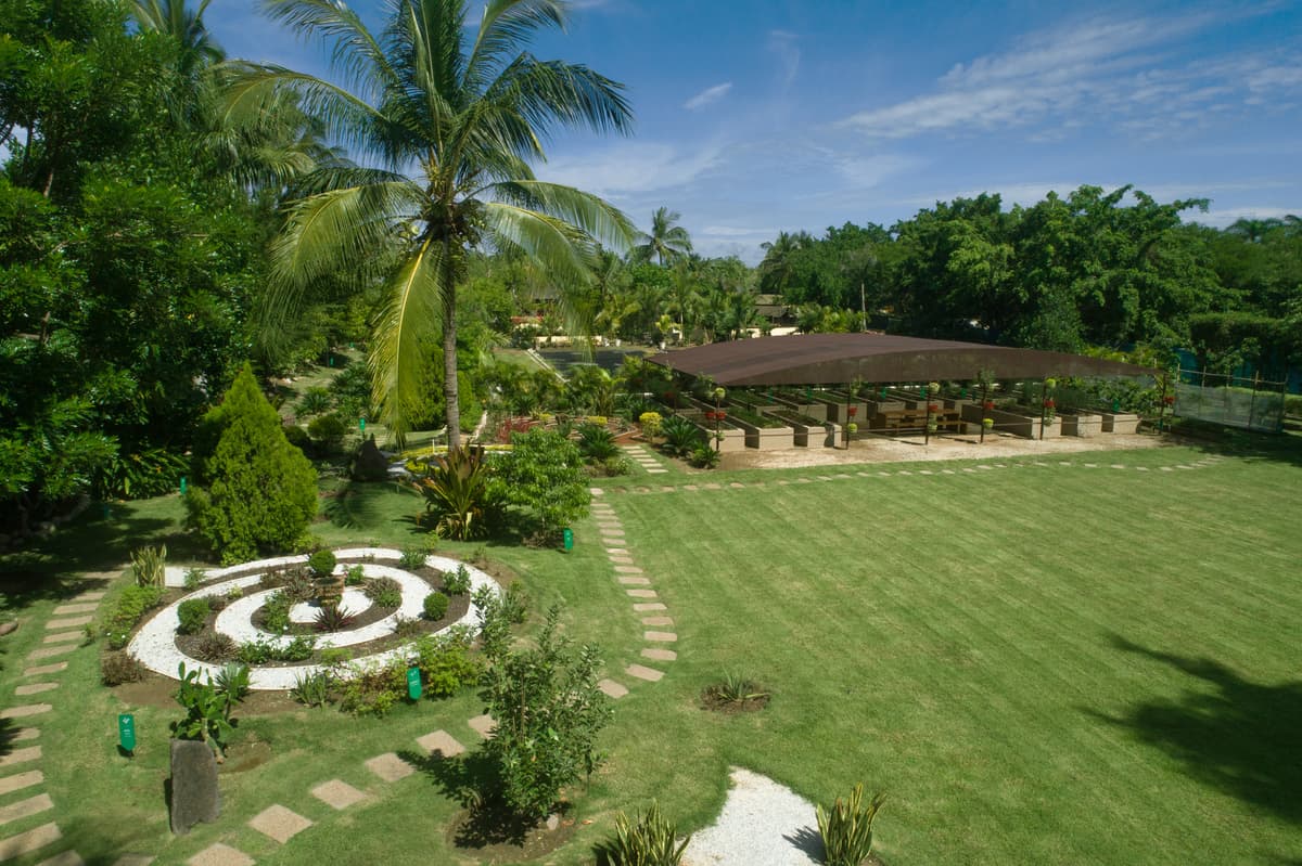 Botanical garden with meditation labyrinths