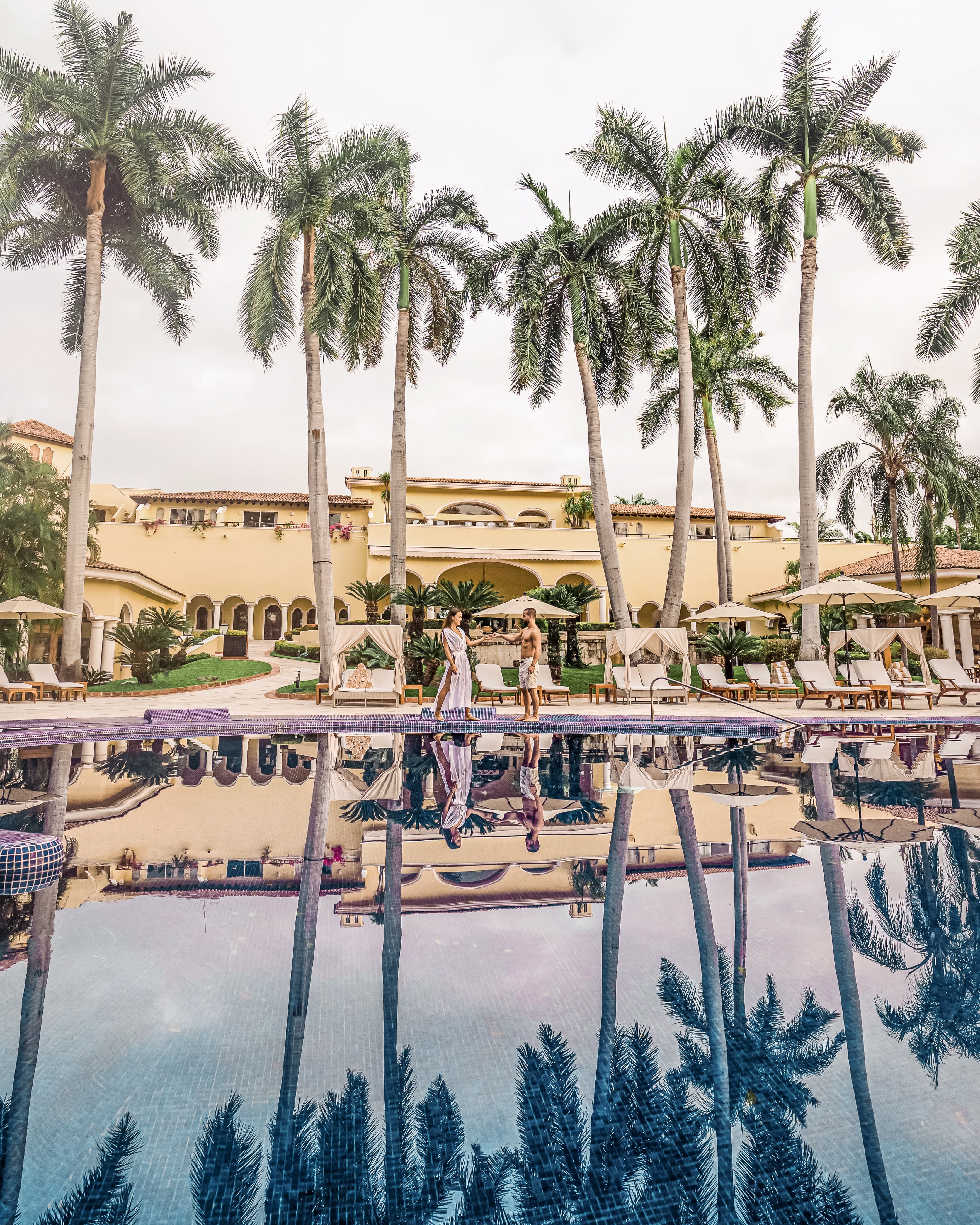 Poolside relaxation at Casa Velas