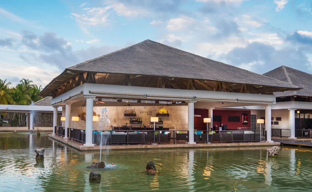 Catalonia Bavaro Beach Golf & Casino Resort Dining & Restaurants