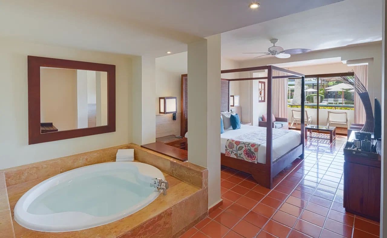 Catalonia Royal Bavaro - Adults Only Exterior & Grounds