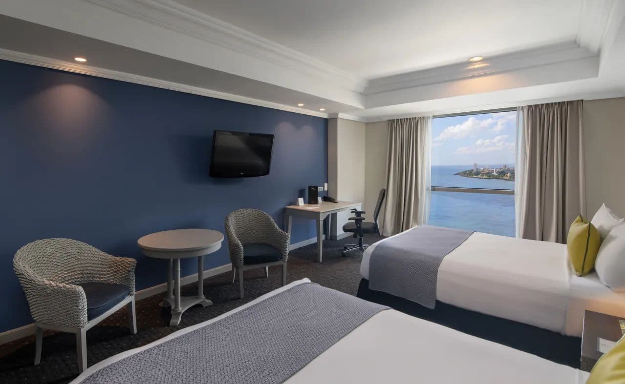 Catalonia Santo Domingo Rooms & Suites