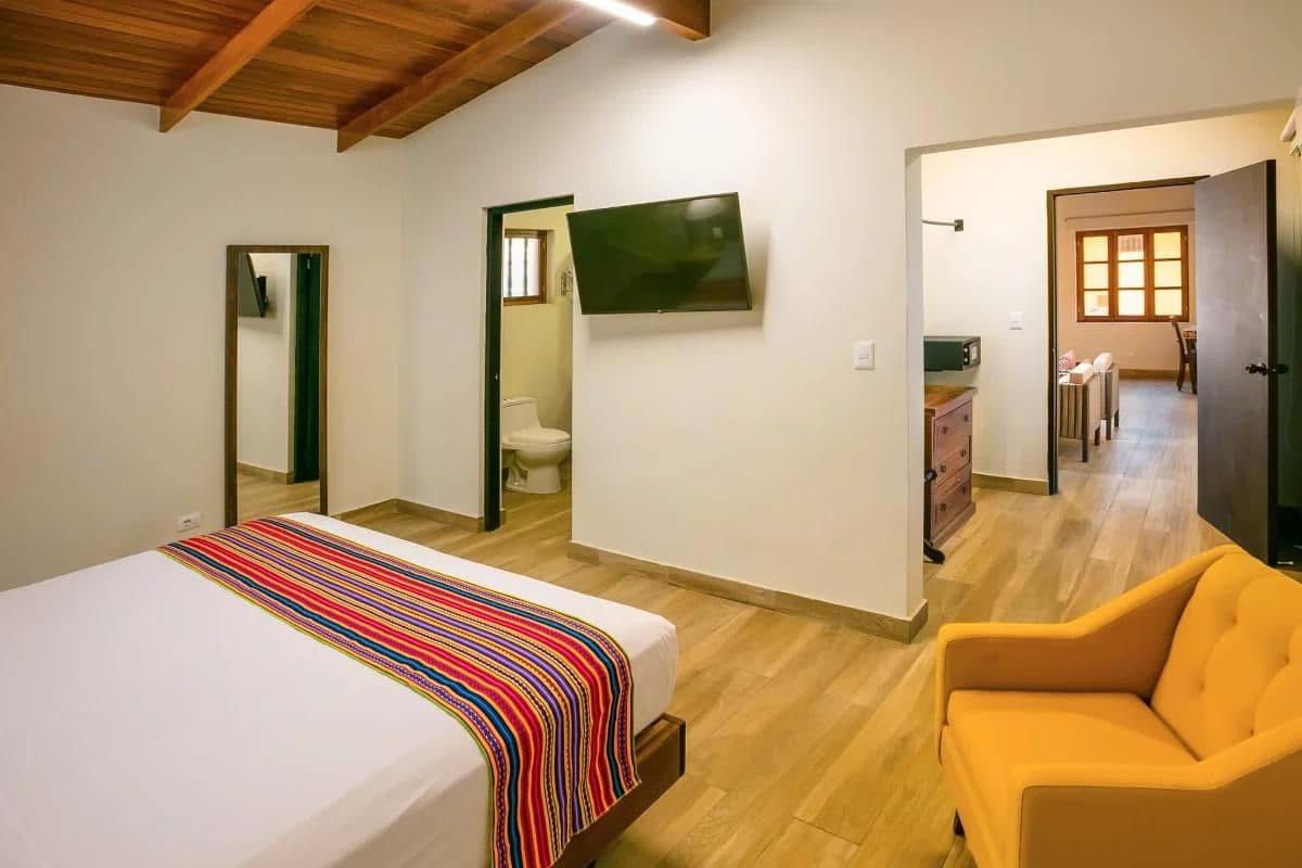 Decameron El Pueblo & Convention Center Rooms & Suites