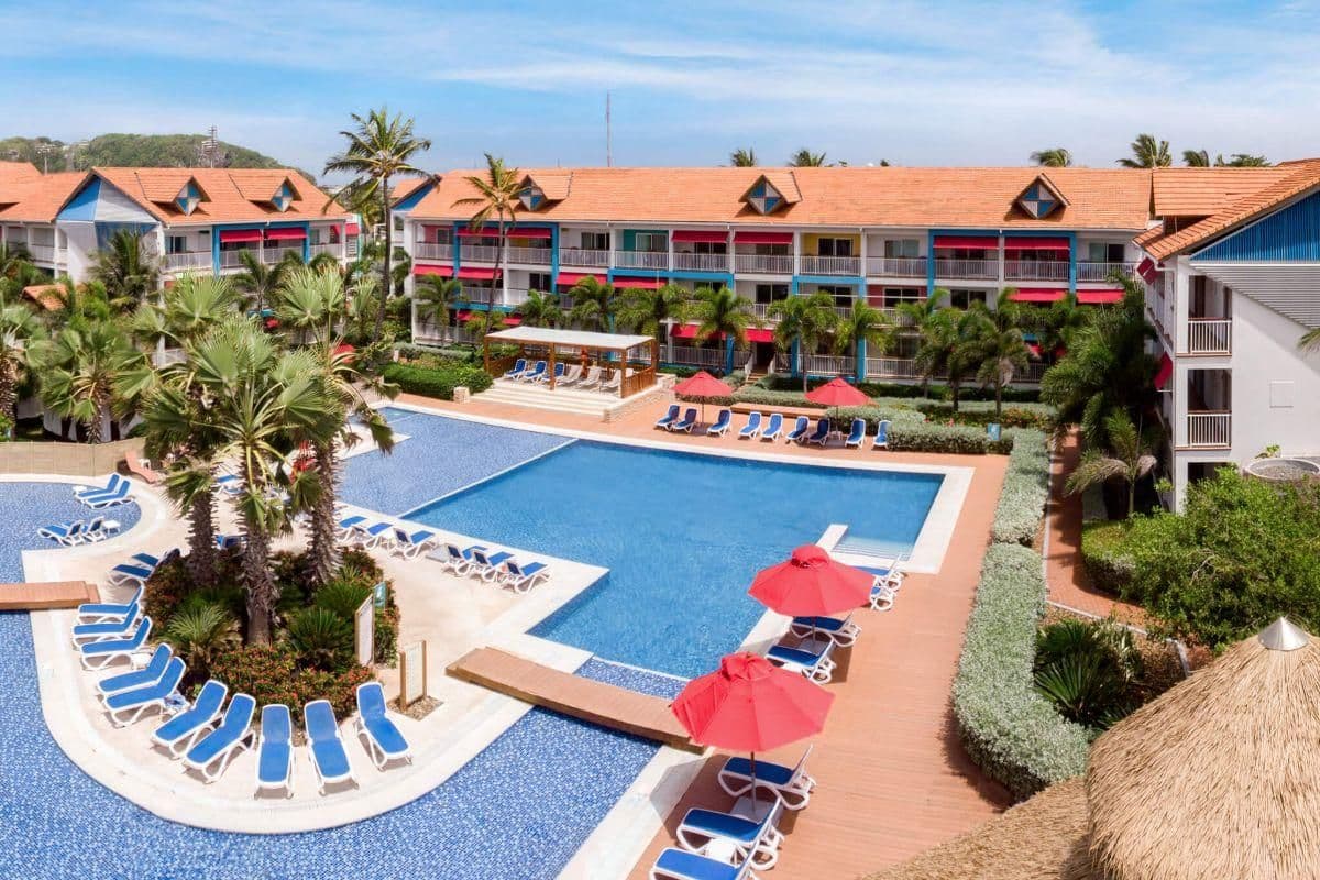 Decameron Isleño - All Inclusive Pools