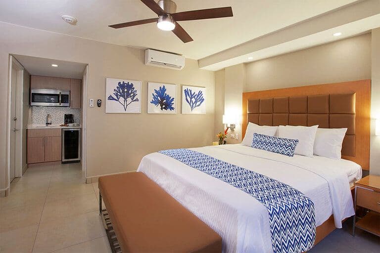 Divi Dutch Village Beach Resort Rooms & Suites