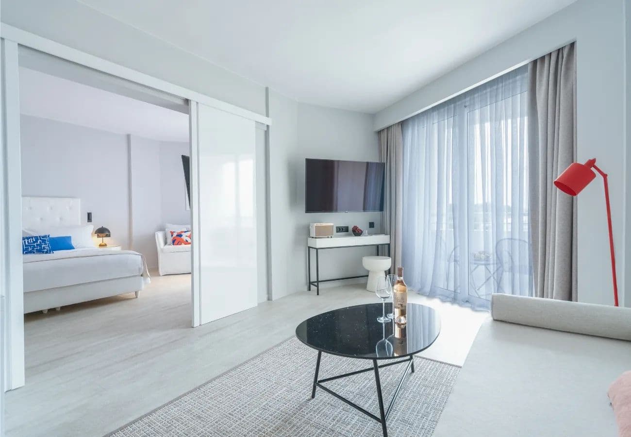 Guest room at Domes Noruz Kassandra