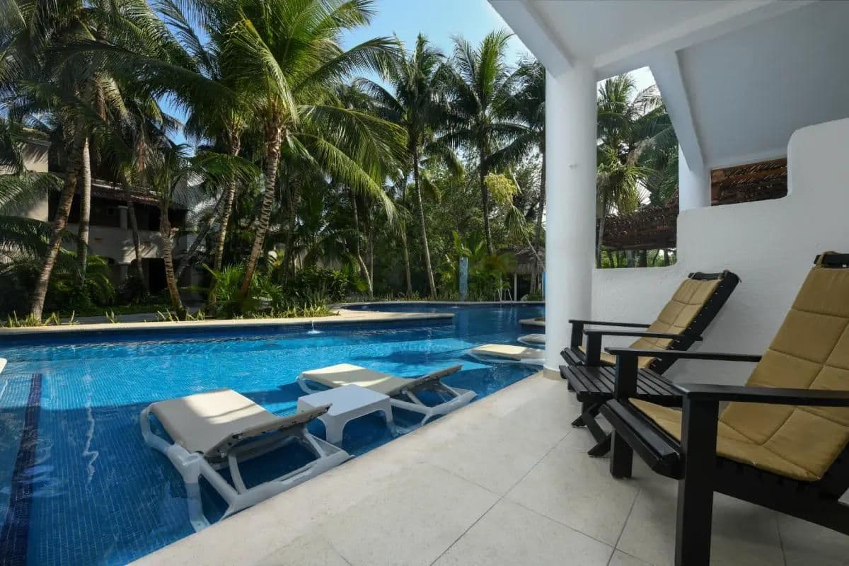 El Dorado Seaside Palms, by Karisma Rooms & Suites