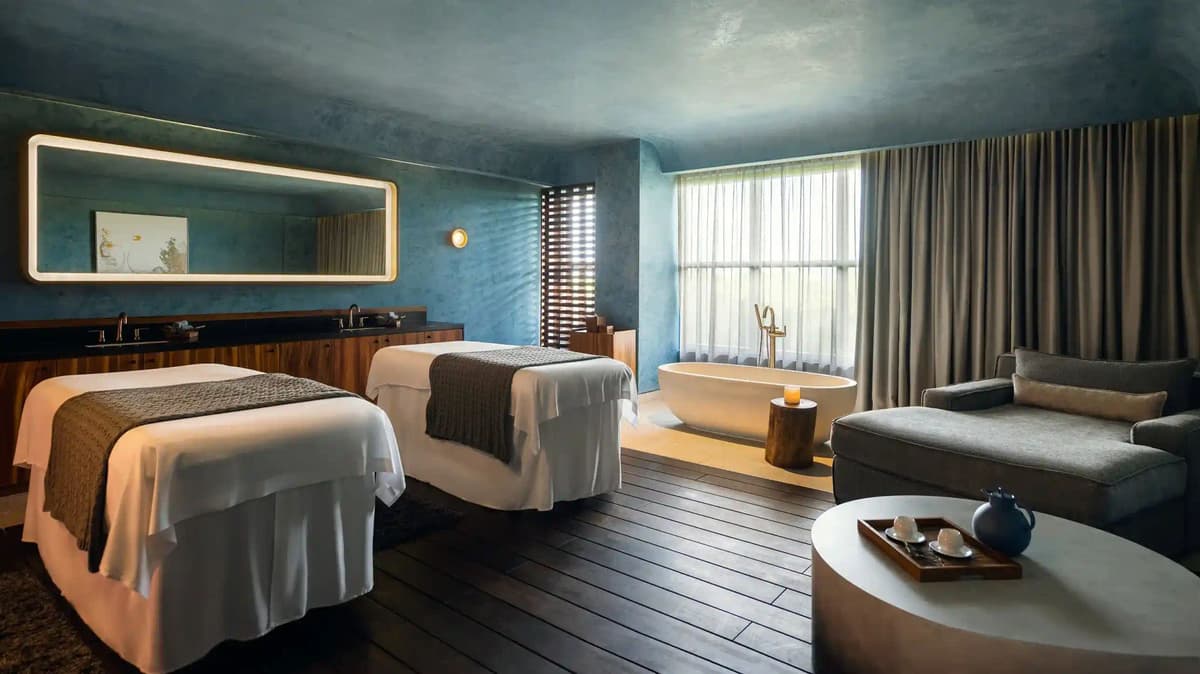 Restaurant at ESTUDIO Playa Mujeres