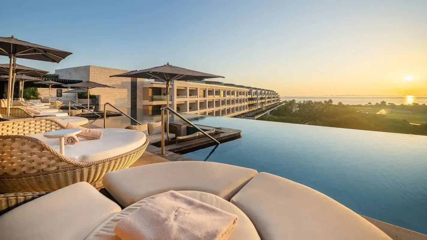 Swimming pool at ESTUDIO Playa Mujeres