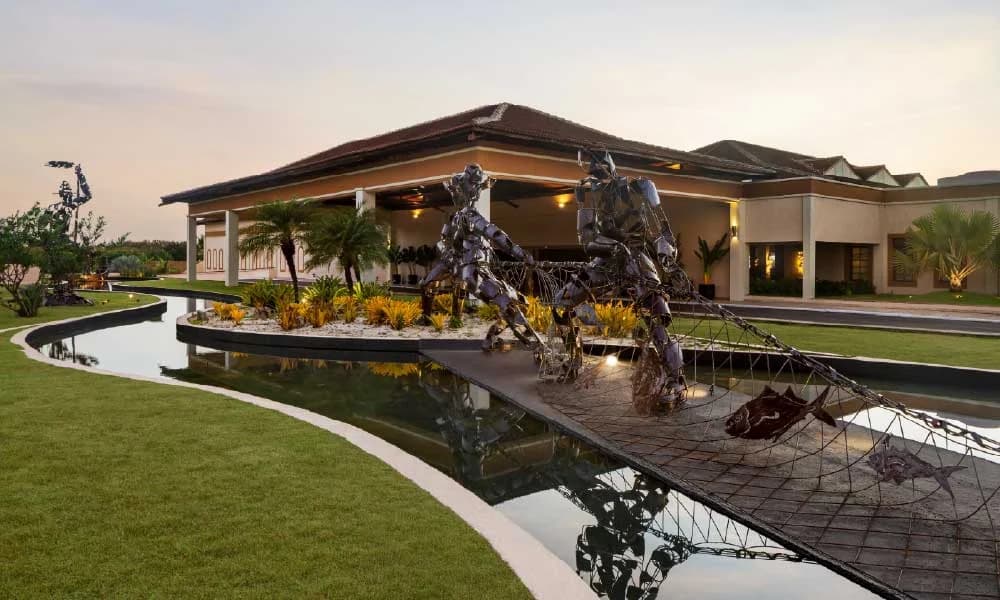 Grand Palladium Imbassai lobby with contemporary Brazilian design and natural wood accents