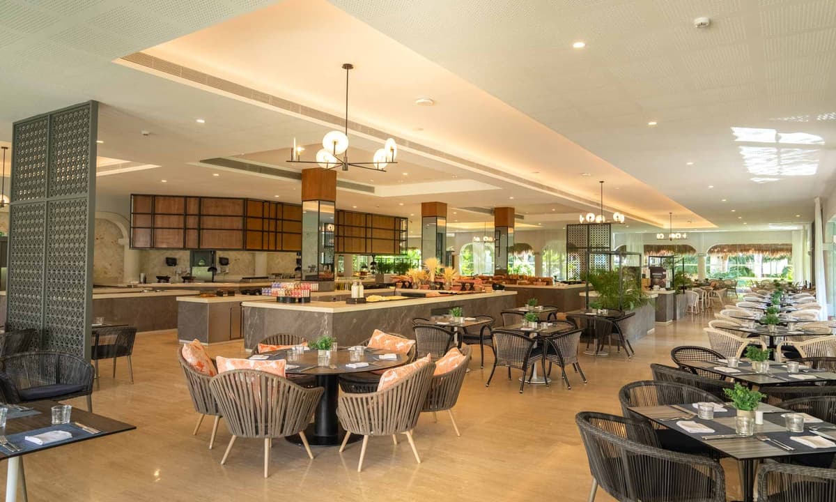 La Hacienda international buffet restaurant with show-cooking stations