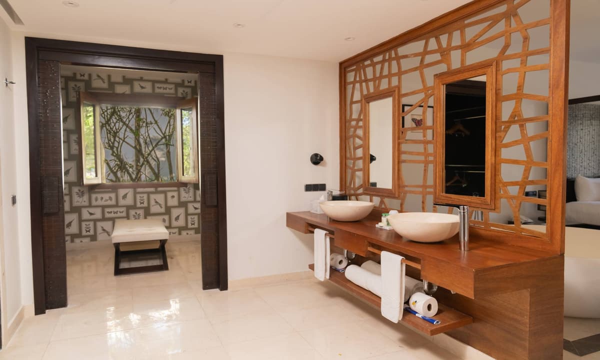 Residence Suite Beachfront with private pool and ocean views