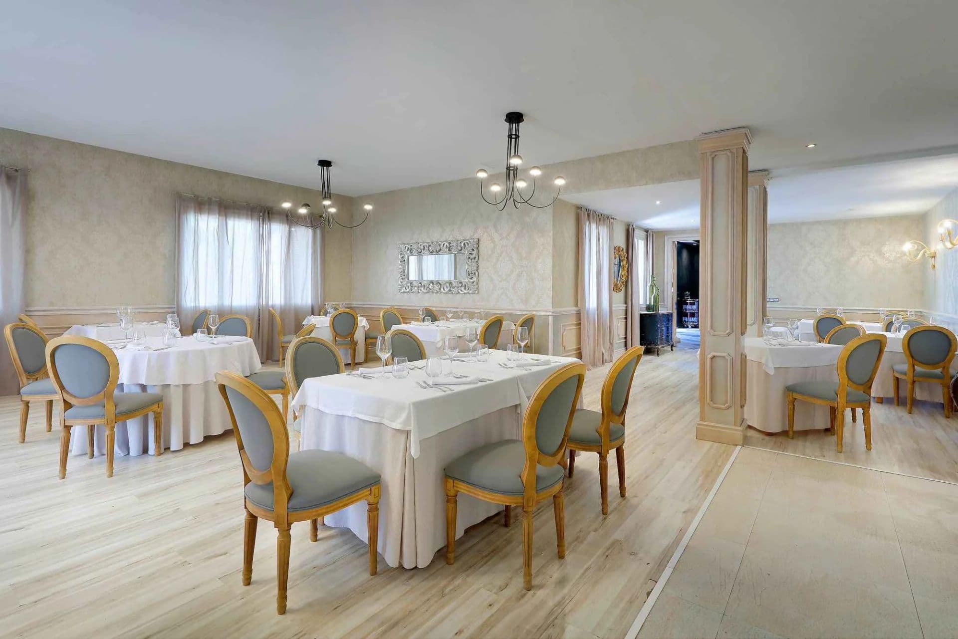 Grand Palladium Palace Ibiza Resort & Spa Dining & Restaurants