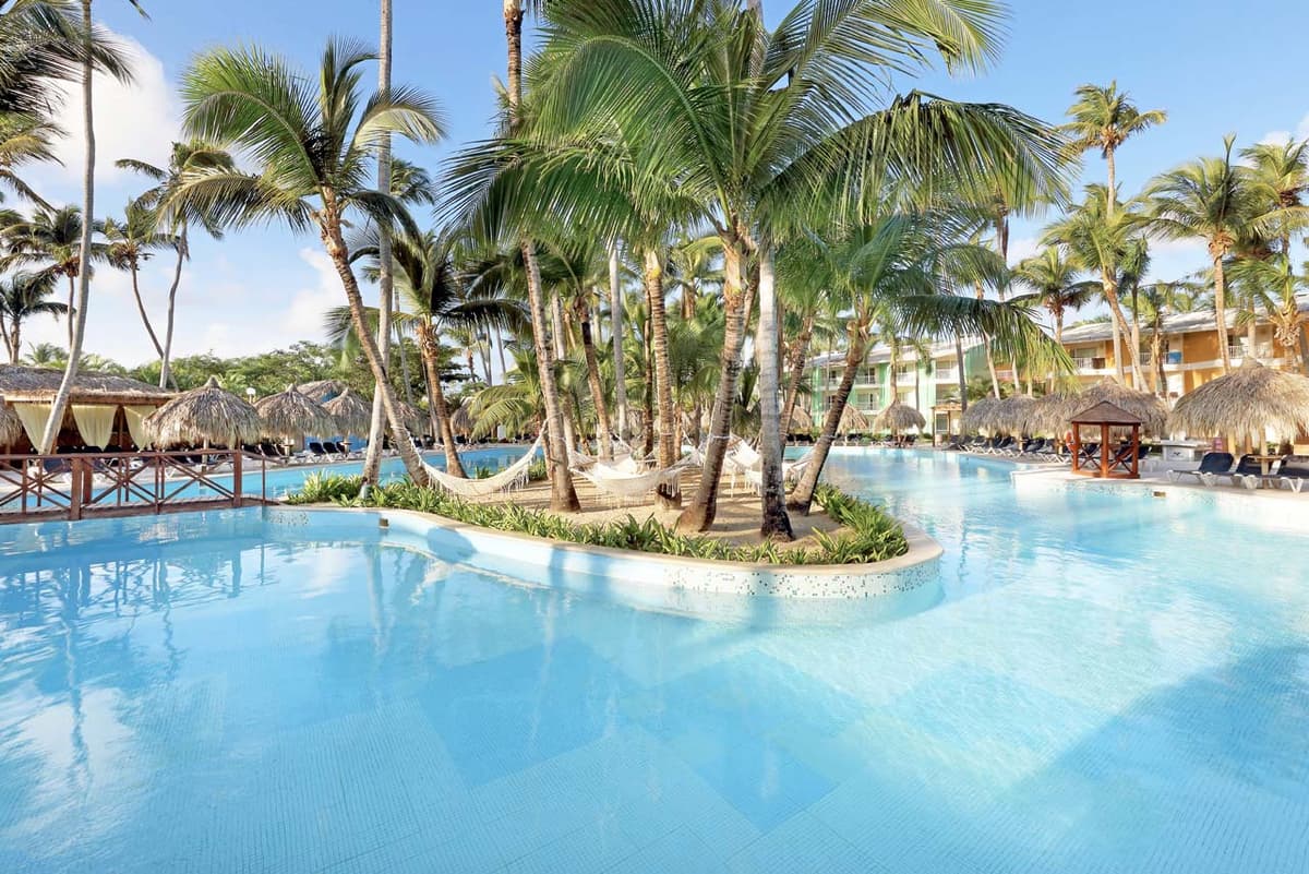 Buffet restaurant with show-cooking stations and themed dining