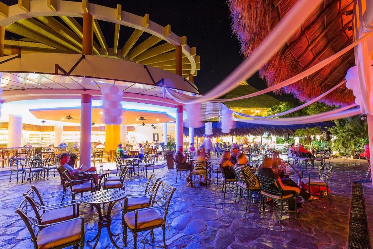 La Placita lobby bar with live music nightly and themed party events