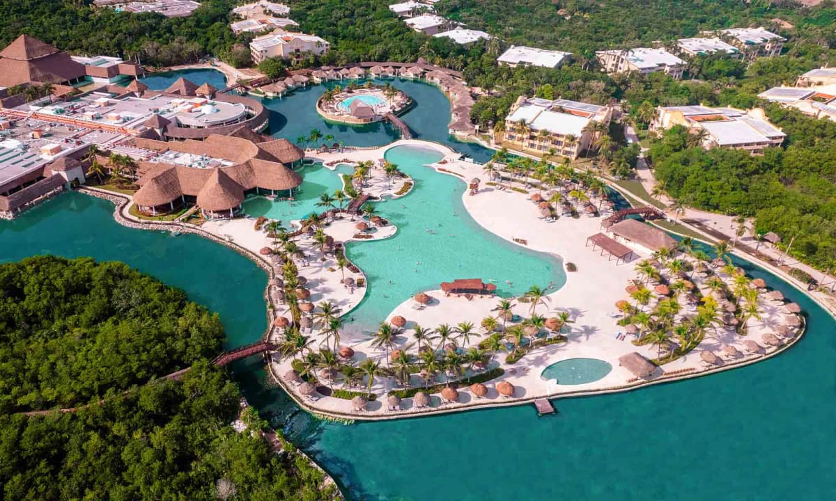 Grand Palladium White Sand Resort & Spa