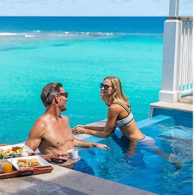 Swimming pool at Hammock Cove Antigua