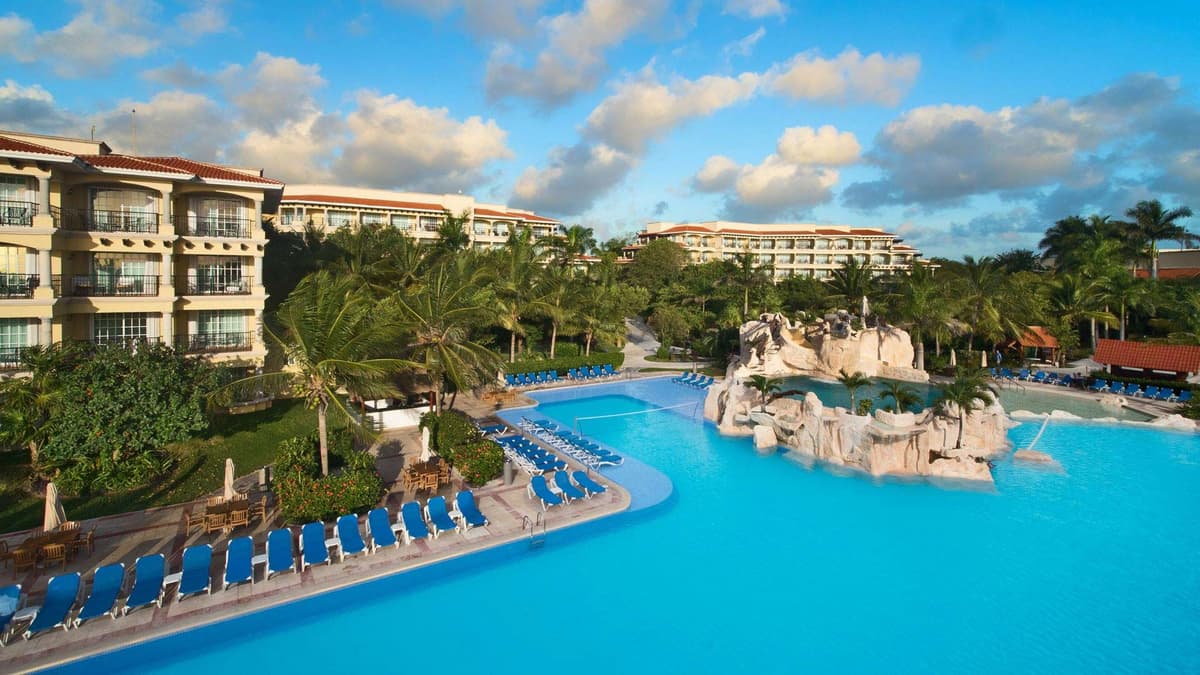 Resort exterior at Hotel Marina El Cid Spa & Beach Resort