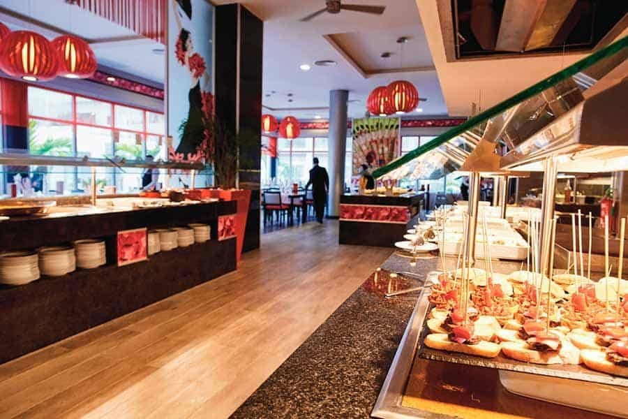 Restaurant at Hotel Riu Bambu