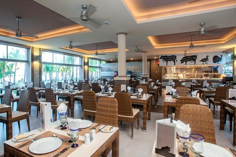 Restaurant at Hotel Riu Bambu