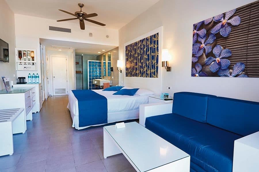 Guest room at Hotel Riu Bambu