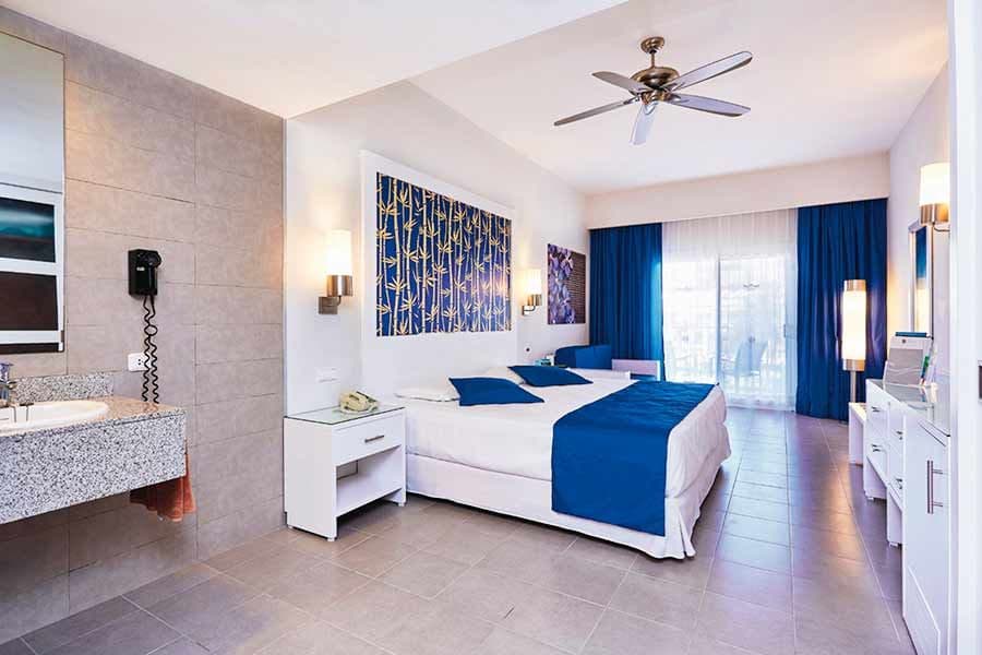 Guest room at Hotel Riu Bambu