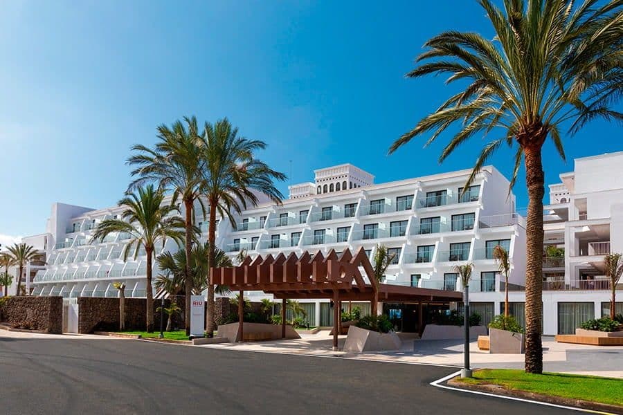 Resort exterior at Hotel Riu Buenavista