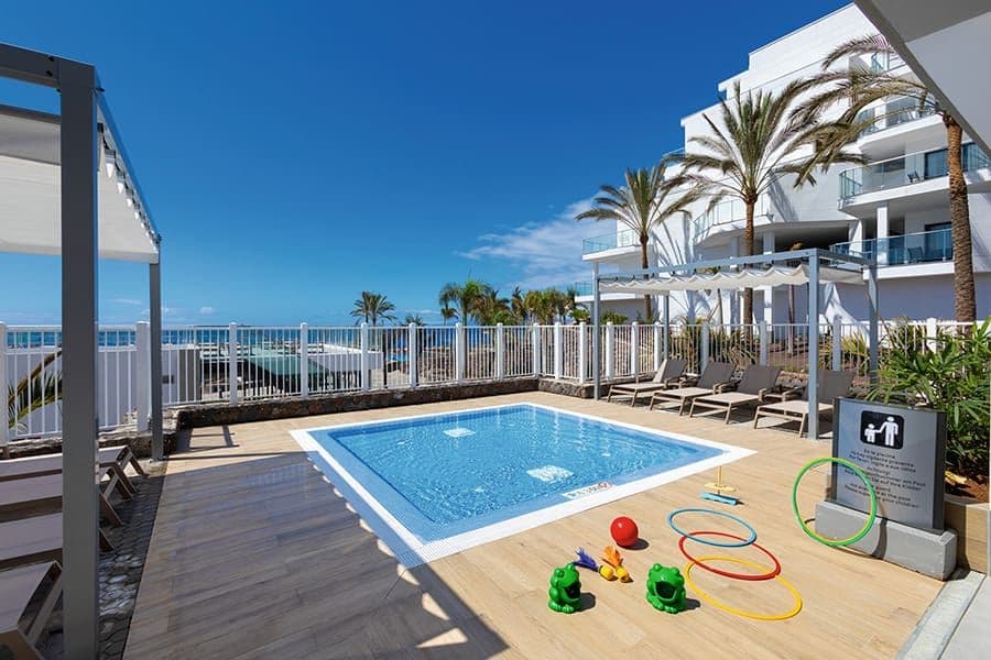 Swimming pool at Hotel Riu Buenavista