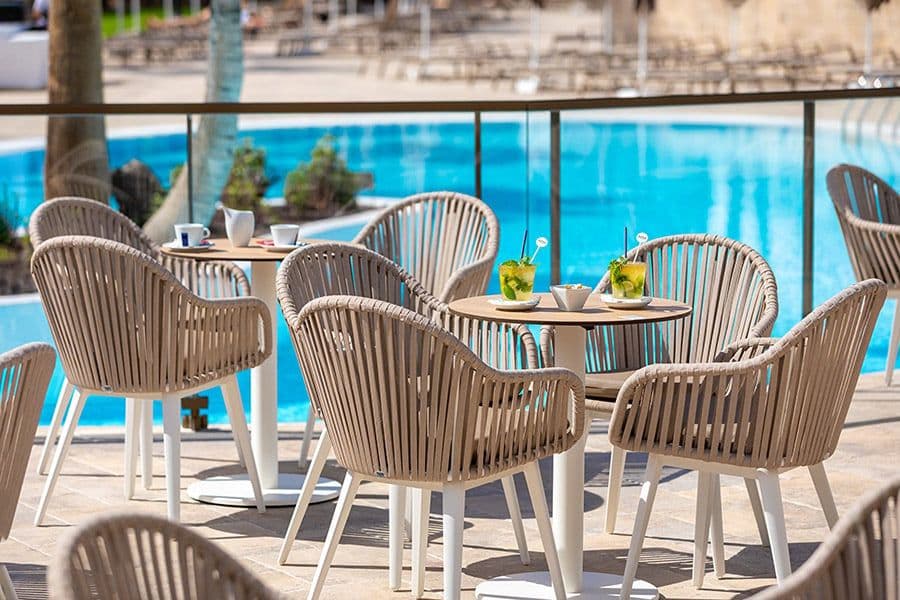 Swimming pool area at Hotel Riu Calypso