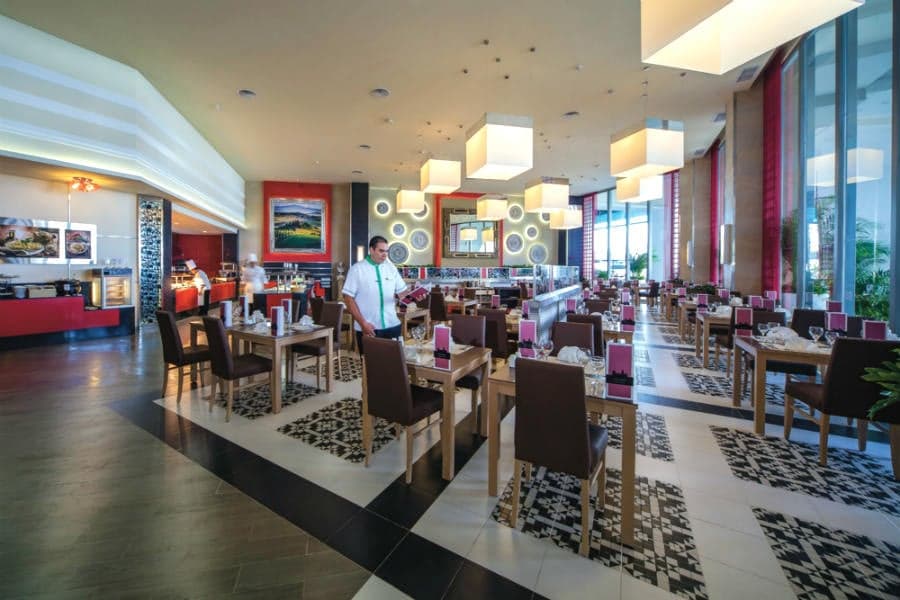 Restaurant at Hotel Riu Cancun