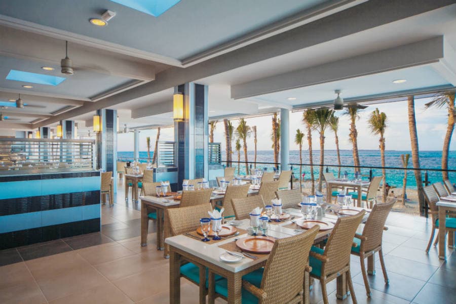 Restaurant at Hotel Riu Cancun