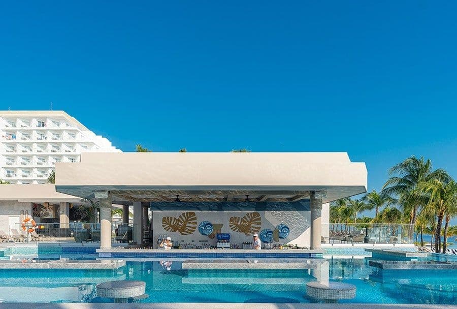 Swimming pool area at Hotel Riu Caribe