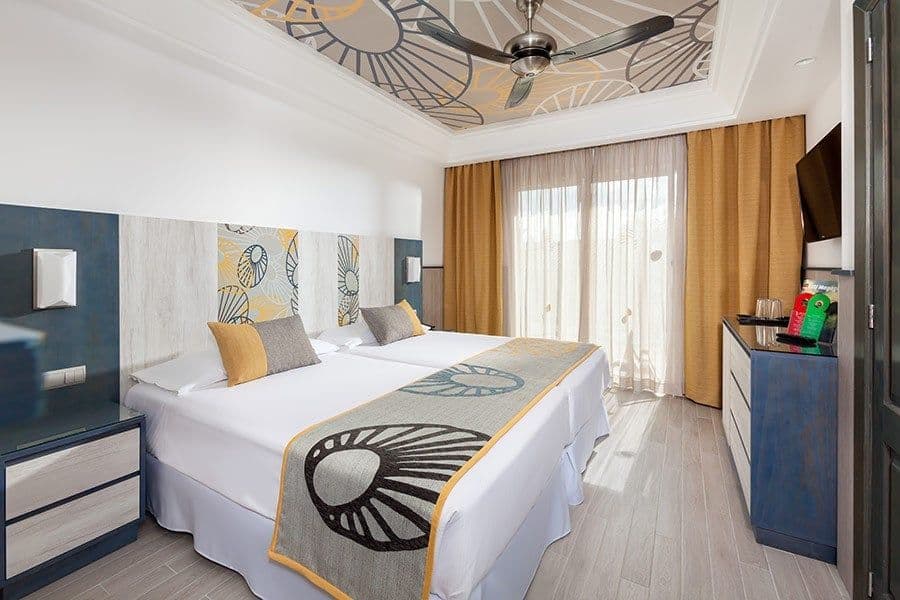 Guest room at Hotel Riu Chiclana
