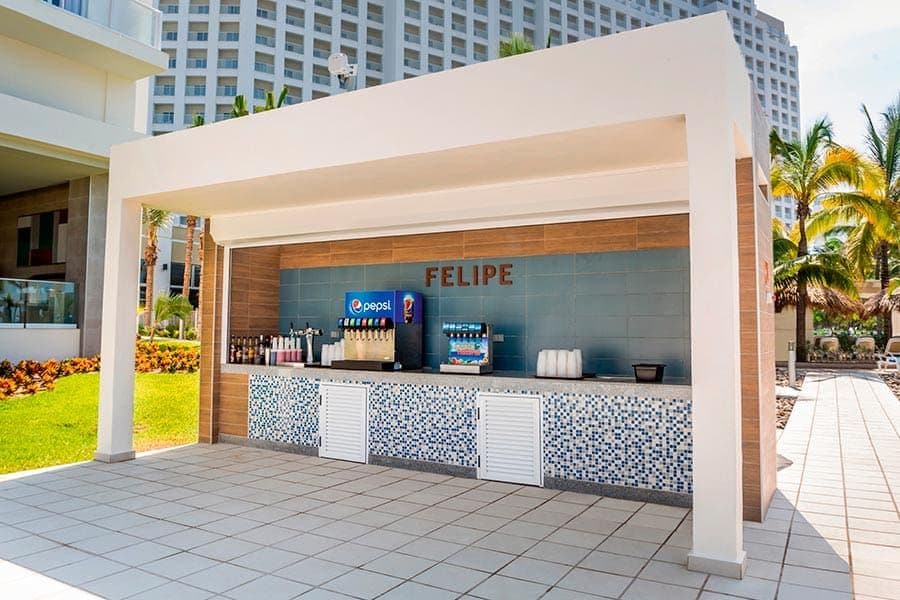 Restaurant at Hotel Riu Emerald Bay