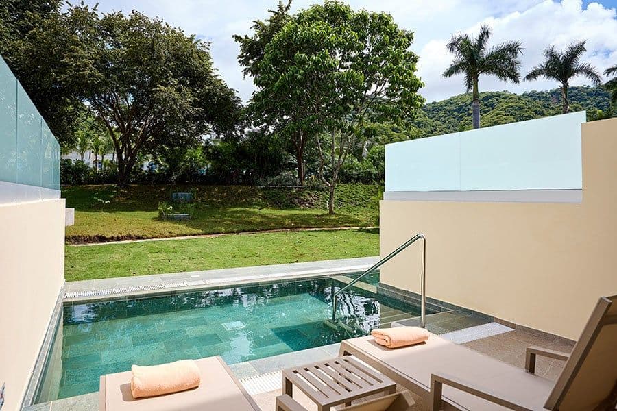 Guest room at Hotel Riu Guanacaste