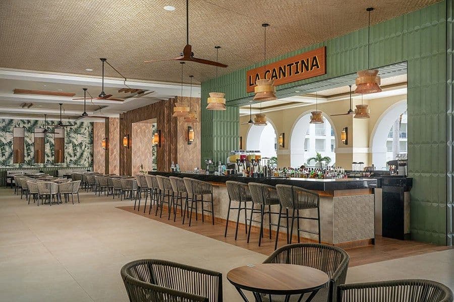 Restaurant at Hotel Riu Jalisco