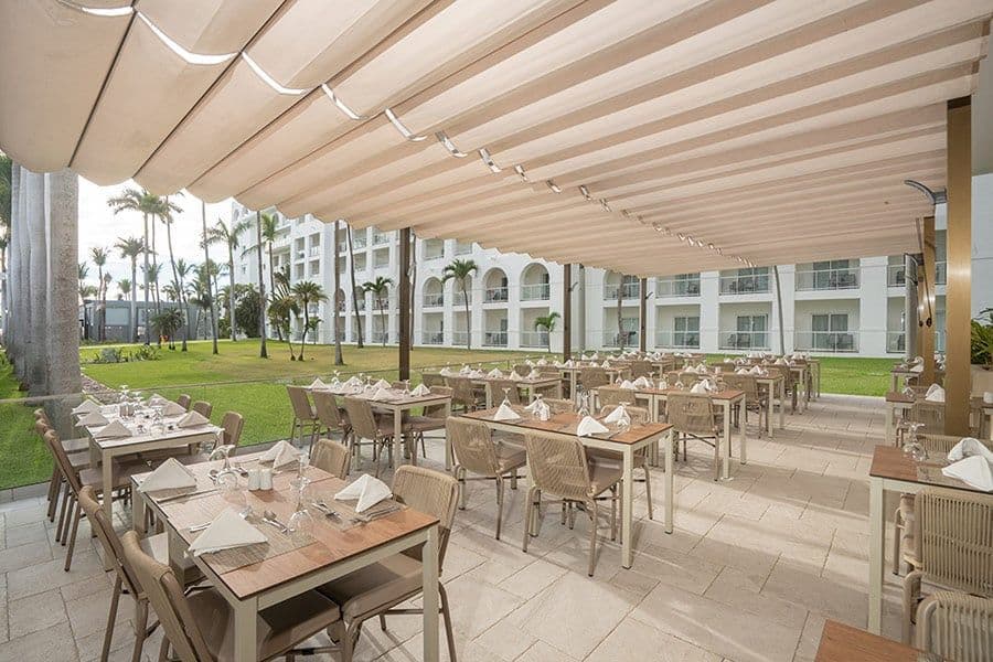 Restaurant at Hotel Riu Jalisco