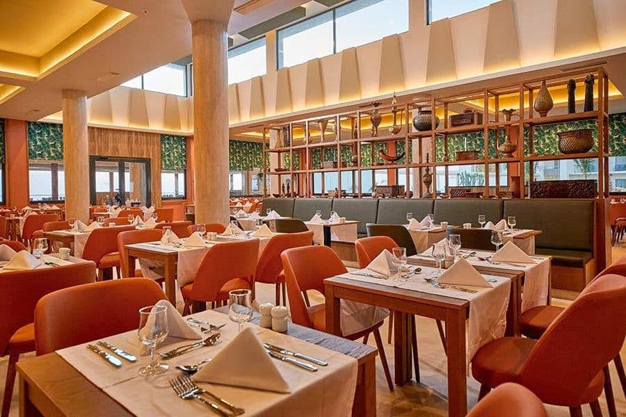 Restaurant at Hotel Riu Jambo