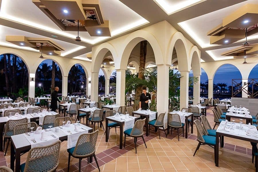 Restaurant at Hotel Riu Karamboa