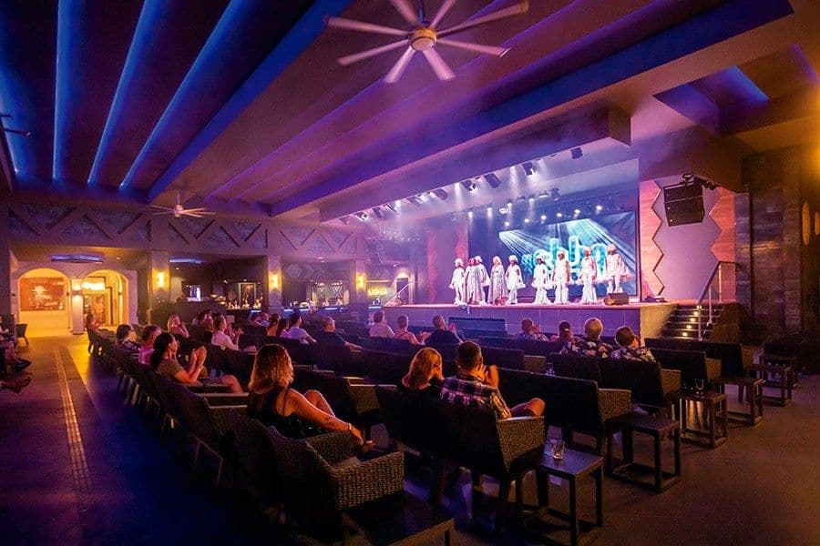 Restaurant at Hotel Riu Karamboa