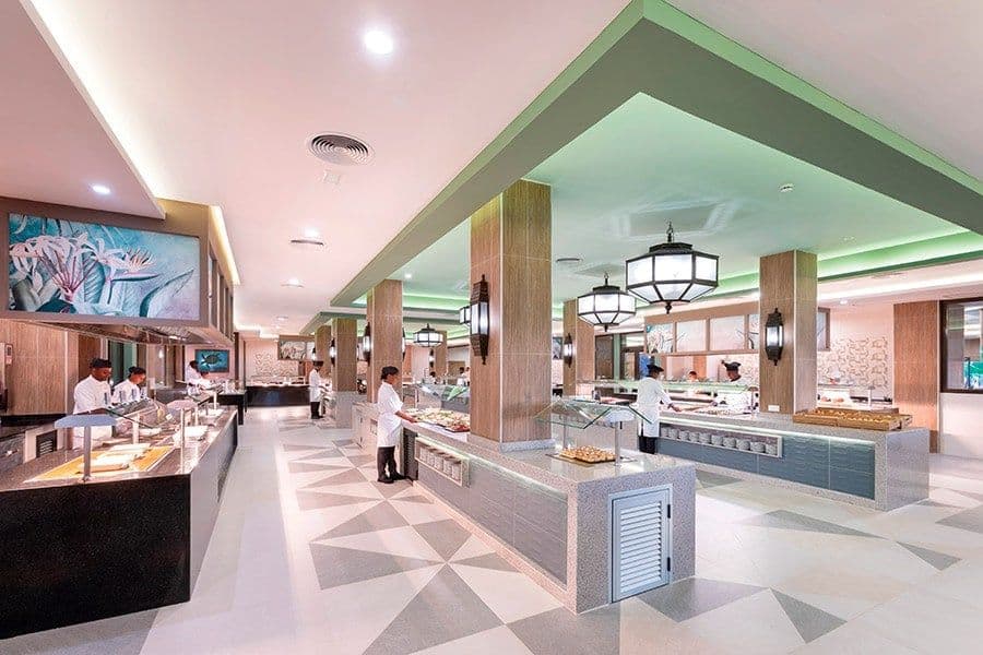 Restaurant at Hotel Riu Karamboa