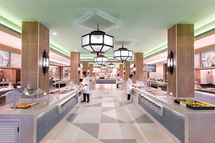 Restaurant at Hotel Riu Karamboa