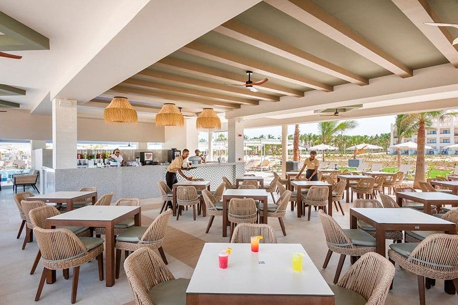 Swimming pool area at Hotel Riu Karamboa