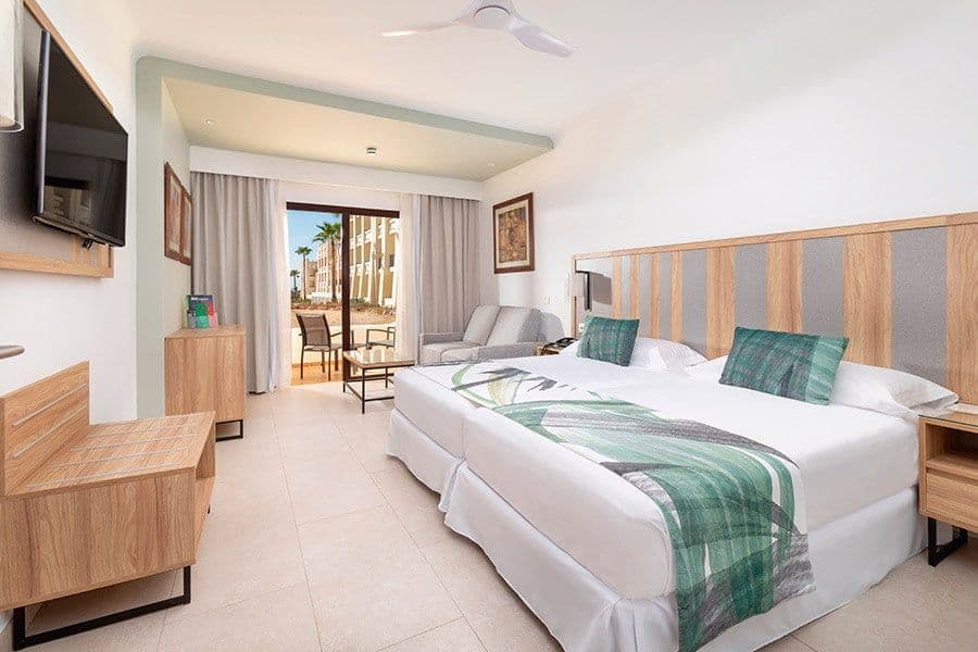 Guest room at Hotel Riu Karamboa